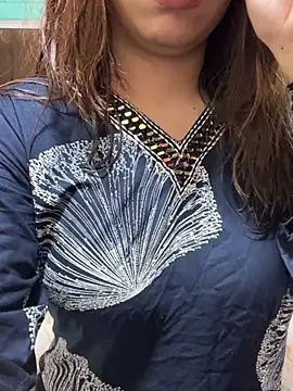 lustyindiancouple online show from June 24, 2026, 6:17 pm