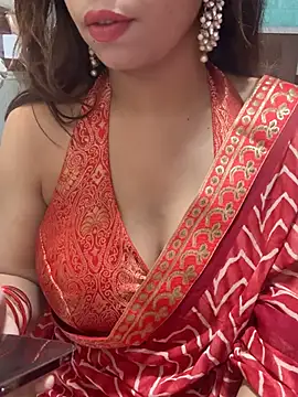 lustyindiancouple online show from June 30, 2026, 1:44 pm