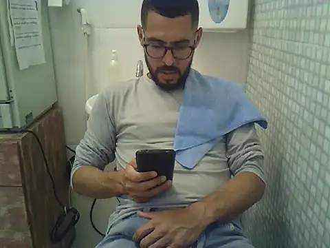 pdasgyn online show from October 15, 2025, 2:58 pm