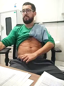 pdasgyn online show from April 30, 2026, 2:57 pm