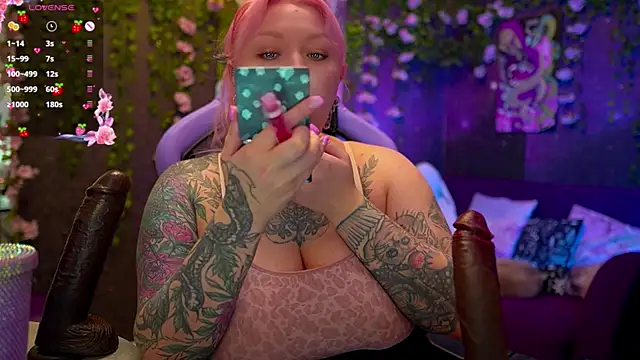 Snapshot of BlackedBarbie chatting on October 19, 2025, 1:58 pm BlackedBarbie online show from October 19, 2025, 1:58 pm