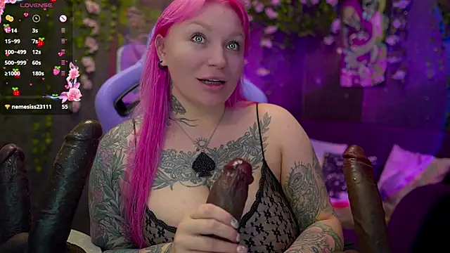 Snapshot of BlackedBarbie chatting on November 6, 2025, 7:40 pm BlackedBarbie online show from November 6, 2025, 7:40 pm