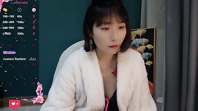 lovely-ann online show from March 12, 2025, 7:13 am