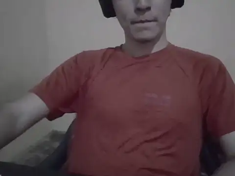 Snapshot of Visculi chatting on December 15, 2025, 4:35 pm Visculi online show from December 15, 2025, 4:35 pm