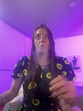 Snapshot of Soy_mangx chatting on October 13, 2025, 2:24 am Soy mangx online show from October 13, 2025, 2:24 am