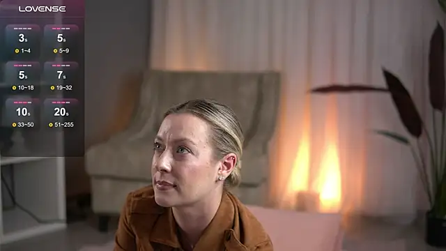 AnnastasiaMills online show from April 22, 2026, 6:58 pm