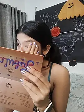 Snapshot of Guadalupe_Lopez chatting on November 1, 2025, 10:09 am Guadalupe Lopez online show from November 1, 2025, 10:09 am