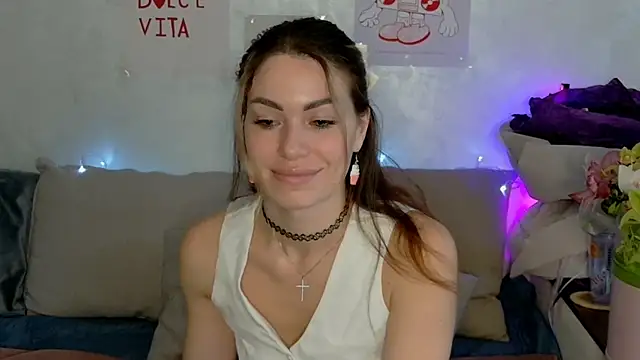 SweetDarling7 online show from March 15, 2026, 1:07 pm