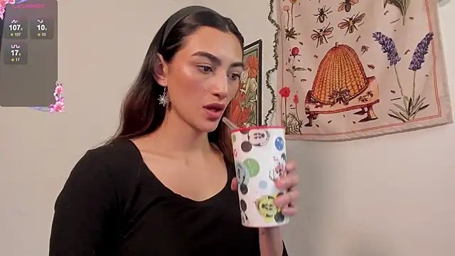 Snapshot of Gabee7_ chatting on November 14, 2025, 5:05 pm Gabee7 online show from November 14, 2025, 5:05 pm