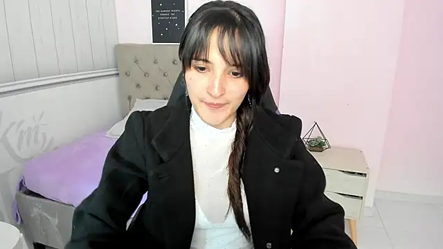 Tania Duque online show from October 18, 2025, 2:19 pm