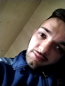 Snapshot of Francescodicristina44 chatting on April 16, 2026, 9:39 pm Francescodicristina44 online show from April 16, 2026, 9:39 pm