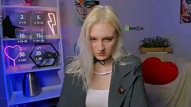 madam uliis online show from March 18, 2025, 6:28 pm