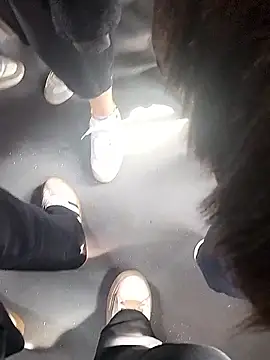 nicky andcamil online show from April 21, 2026, 7:53 pm