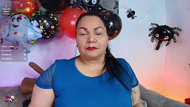 Snapshot of EllenaBoobs_ chatting on October 28, 2025, 6:12 am EllenaBoobs online show from October 28, 2025, 6:12 am