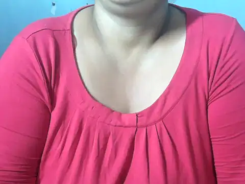 clover cams1874 online show from September 17, 2025, 5:59 pm