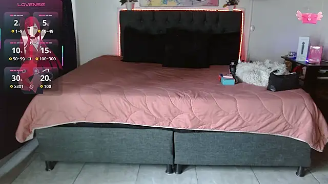 Snapshot of mia_velvet1 chatting on November 17, 2025, 1:37 pm mia velvet1 online show from November 17, 2025, 1:37 pm