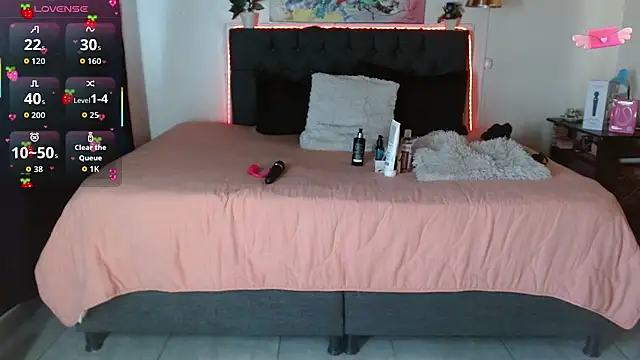 Snapshot of mia_velvet1 chatting on November 7, 2025, 12:42 pm mia velvet1 online show from November 7, 2025, 12:42 pm