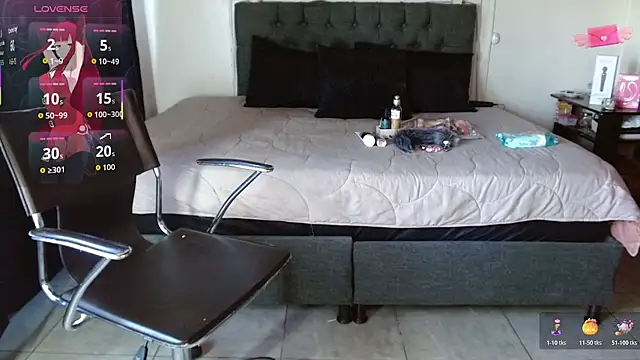 Snapshot of mia_velvet1 chatting on November 12, 2025, 1:37 pm mia velvet1 online show from November 12, 2025, 1:37 pm