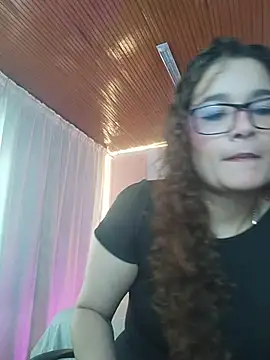 Snapshot of Rose_Thompson1 chatting on June 25, 2026, 1:27 pm Rose Thompson1 online show from June 25, 2026, 1:27 pm