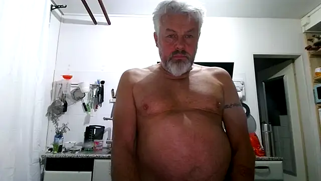 Berg Boy online show from May 12, 2026, 10:16 pm