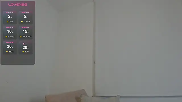 Snapshot of Ivelleee_ chatting on July 15, 2026, 11:12 pm Ivelleee online show from July 15, 2026, 11:12 pm