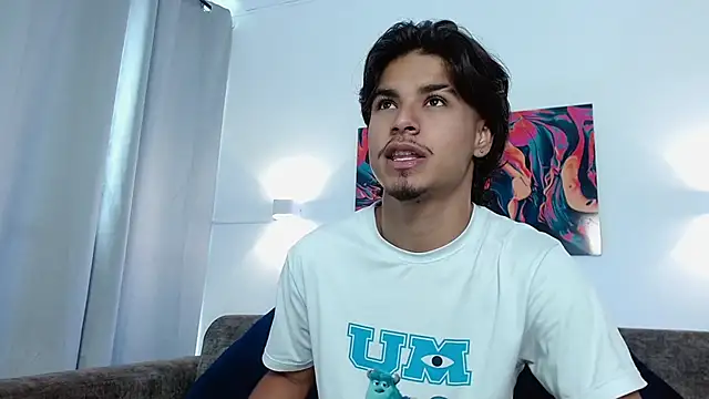 Snapshot of MathewAdams chatting on November 17, 2025, 1:37 pm MathewAdams online show from November 17, 2025, 1:37 pm