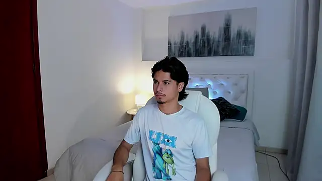 Snapshot of MathewAdams chatting on October 24, 2025, 7:46 pm MathewAdams online show from October 24, 2025, 7:46 pm