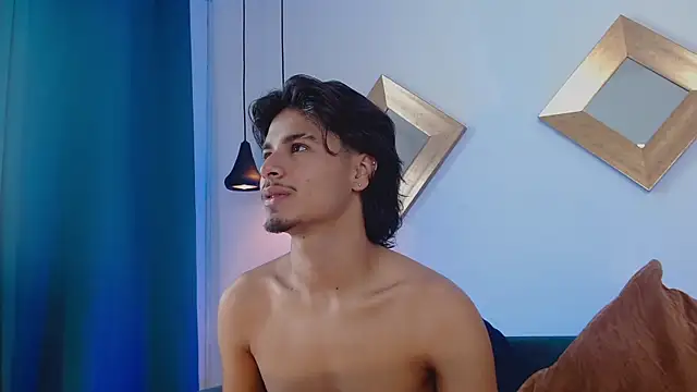 Snapshot of MathewAdams chatting on November 5, 2025, 6:44 pm MathewAdams online show from November 5, 2025, 6:44 pm