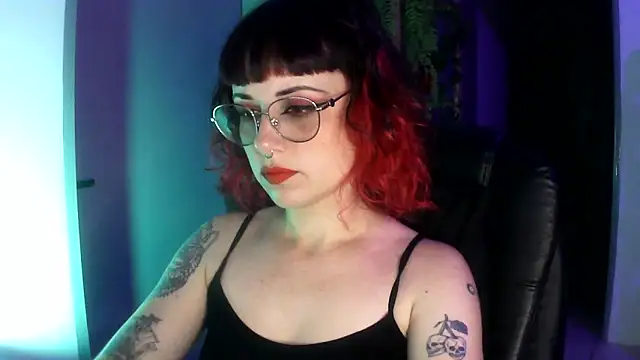 Acid Girl Ofc online show from November 13, 2025, 3:43 am