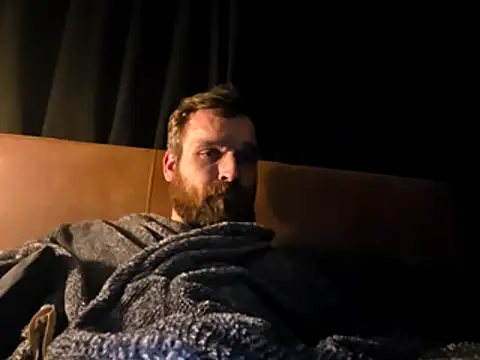 Snapshot of LKC94 chatting on November 1, 2025, 6:19 am LKC94 online show from November 1, 2025, 6:19 am