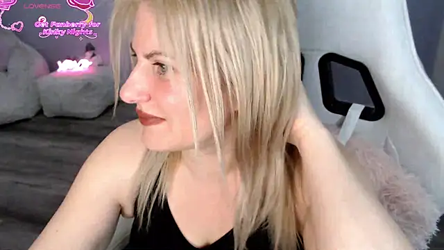 BellaStar84 online show from January 7, 2026, 11:59 am