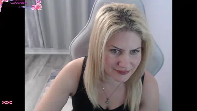 BellaStar84 online show from October 9, 2025, 12:38 pm