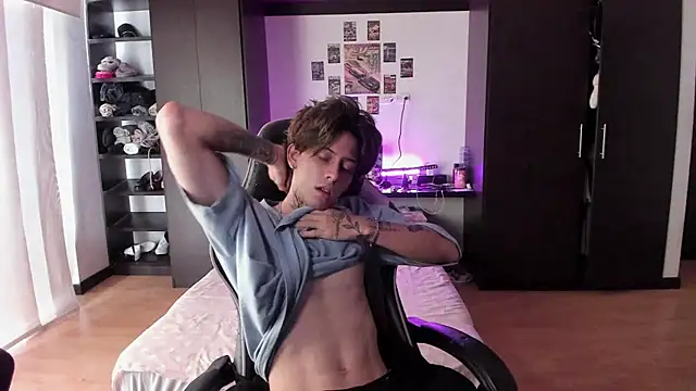 Snapshot of xIce_Boy chatting on February 7, 2026, 1:19 pm xIce Boy online show from February 7, 2026, 1:19 pm