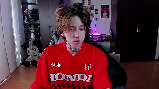 Snapshot of xIce_Boy chatting on March 17, 2026, 2:20 pm xIce Boy online show from March 17, 2026, 2:20 pm