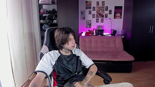 xIce Boy online show from April 28, 2026, 9:19 pm