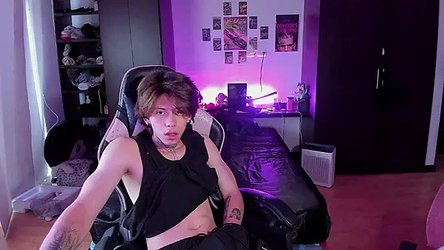 Snapshot of xIce_Boy chatting on March 12, 2026, 2:43 pm xIce Boy online show from March 12, 2026, 2:43 pm