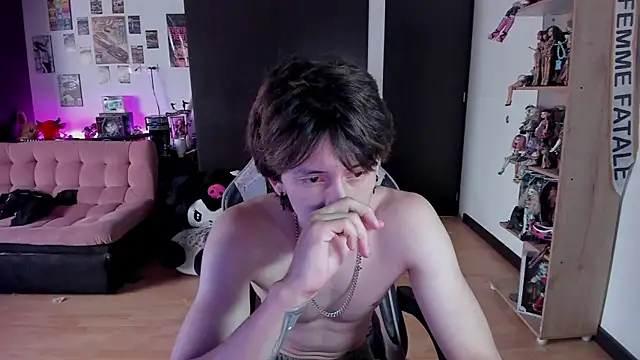 Snapshot of xIce_Boy chatting on June 7, 2026, 3:50 pm xIce Boy online show from June 7, 2026, 3:50 pm