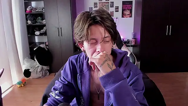 Snapshot of xIce_Boy chatting on February 20, 2026, 2:19 pm xIce Boy online show from February 20, 2026, 2:19 pm