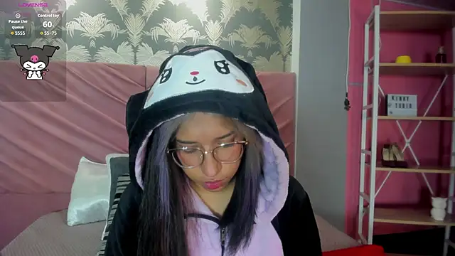 Snapshot of Karin_Ks chatting on December 5, 2025, 2:54 am Karin Ks online show from December 5, 2025, 2:54 am