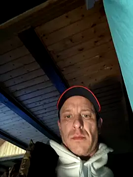 Snapshot of svenpfeifer chatting on March 19, 2025, 10:33 am svenpfeifer online show from March 19, 2025, 10:33 am