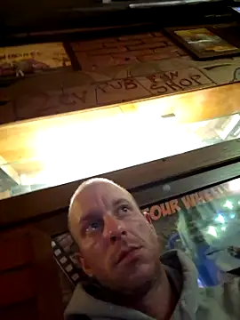 Snapshot of svenpfeifer chatting on March 14, 2025, 10:16 pm svenpfeifer online show from March 14, 2025, 10:16 pm