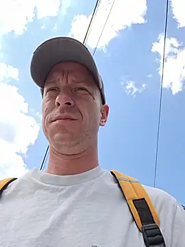 Snapshot of svenpfeifer chatting on July 10, 2026, 12:16 pm svenpfeifer online show from July 10, 2026, 12:16 pm