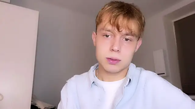 Snapshot of SlavaIsHere chatting on March 12, 2025, 10:17 pm SlavaIsHere online show from March 12, 2025, 10:17 pm