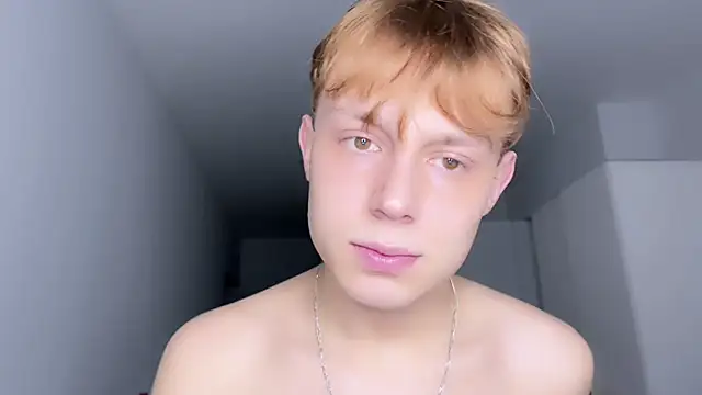 Snapshot of SlavaIsHere chatting on March 14, 2025, 4:10 am SlavaIsHere online show from March 14, 2025, 4:10 am