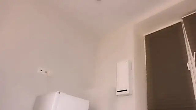 Snapshot of SlavaIsHere chatting on March 13, 2025, 1:21 am SlavaIsHere online show from March 13, 2025, 1:21 am