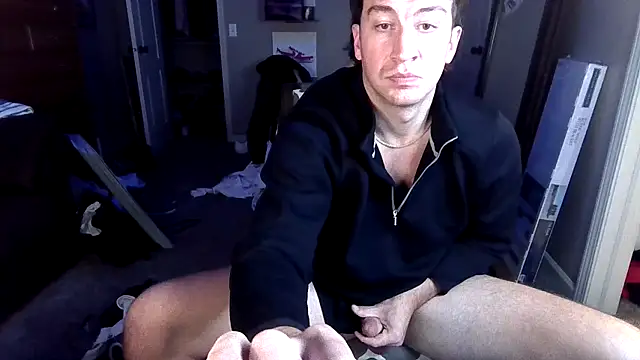 Snapshot of MidwestStroke chatting on October 21, 2025, 10:36 am MidwestStroke online show from October 21, 2025, 10:36 am