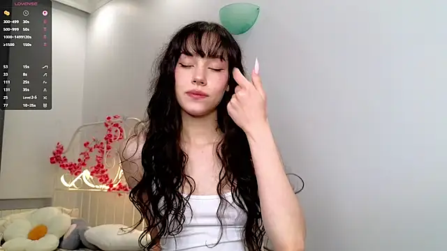 Snapshot of glamourr chatting on November 30, 2025, 8:48 am glamourr online show from November 30, 2025, 8:48 am