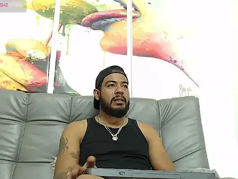 Snapshot of BladeFoxxx1 chatting on November 5, 2025, 1:31 am BladeFoxxx1 online show from November 5, 2025, 1:31 am