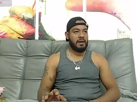 Snapshot of BladeFoxxx1 chatting on October 23, 2025, 5:39 am BladeFoxxx1 online show from October 23, 2025, 5:39 am