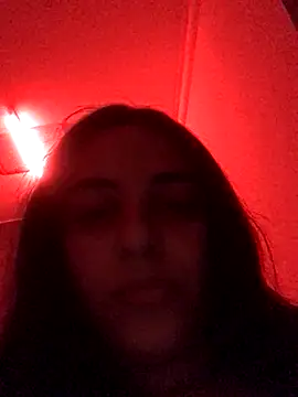 Snapshot of Veramaia chatting on November 18, 2025, 8:12 pm Veramaia online show from November 18, 2025, 8:12 pm